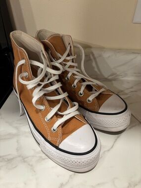 Women's Converse Chuck Taylor High-top Platform Sneakers I Size 6